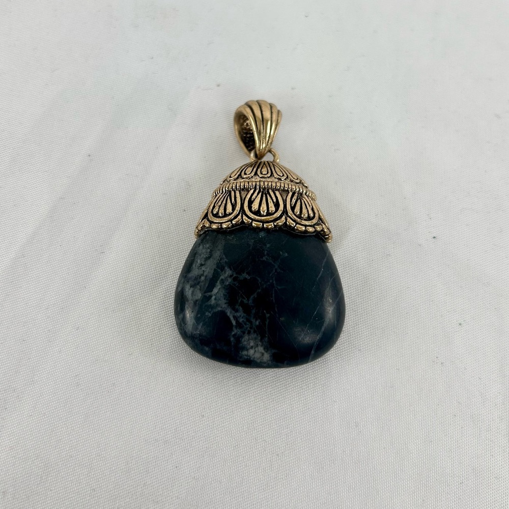 Vintage Black Marble with Retro Brass Gold Setting